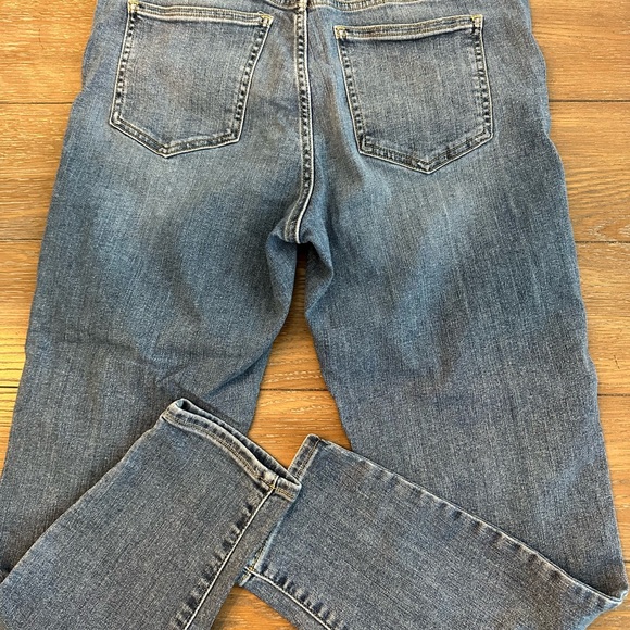Ralph Lauren High Rise Cropped Jeans Size 10 Waist 31 inches Inseam 25 1/2 inch - Picture 3 of 4